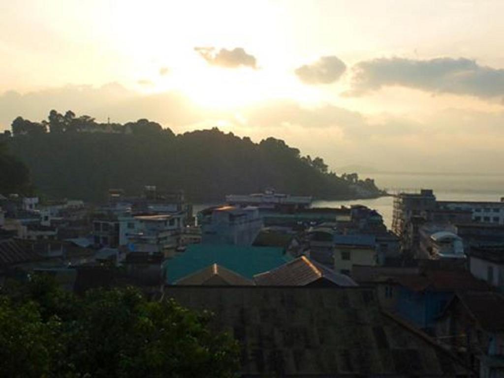 เพนกวิน โฮเต็ล Hotel เกาะสอง ภายนอก รูปภาพ