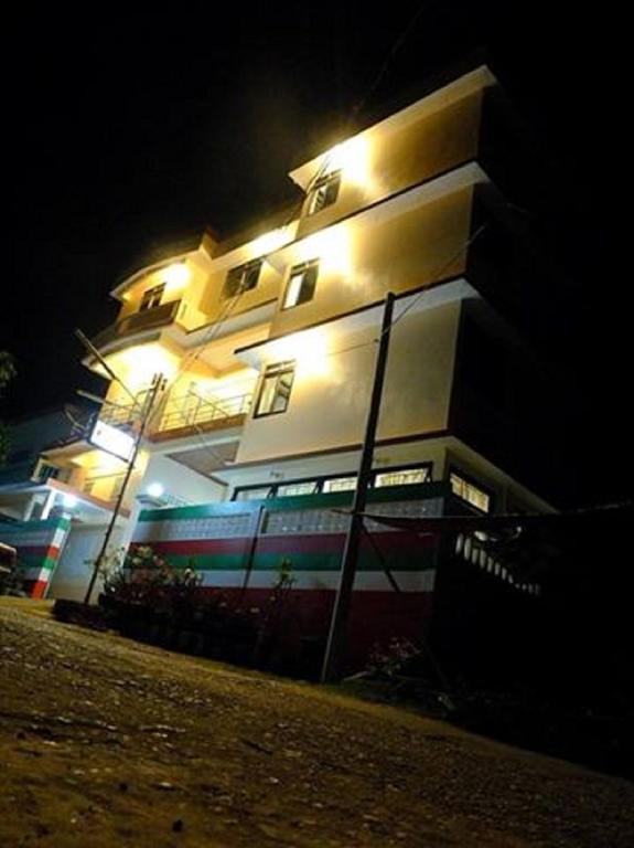 เพนกวิน โฮเต็ล Hotel เกาะสอง ภายนอก รูปภาพ